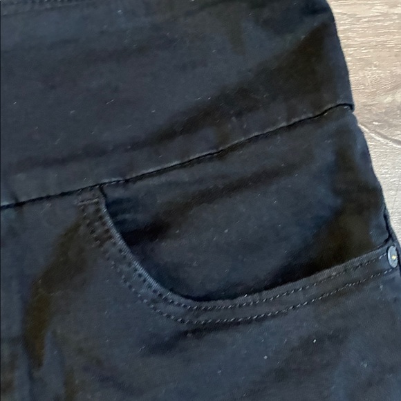 Rock & Republic High Waist Black Shorts - Picture 4 of 8